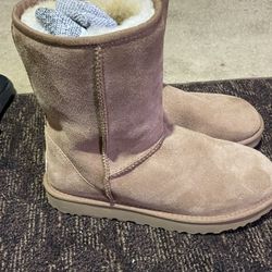 UGG Size 9