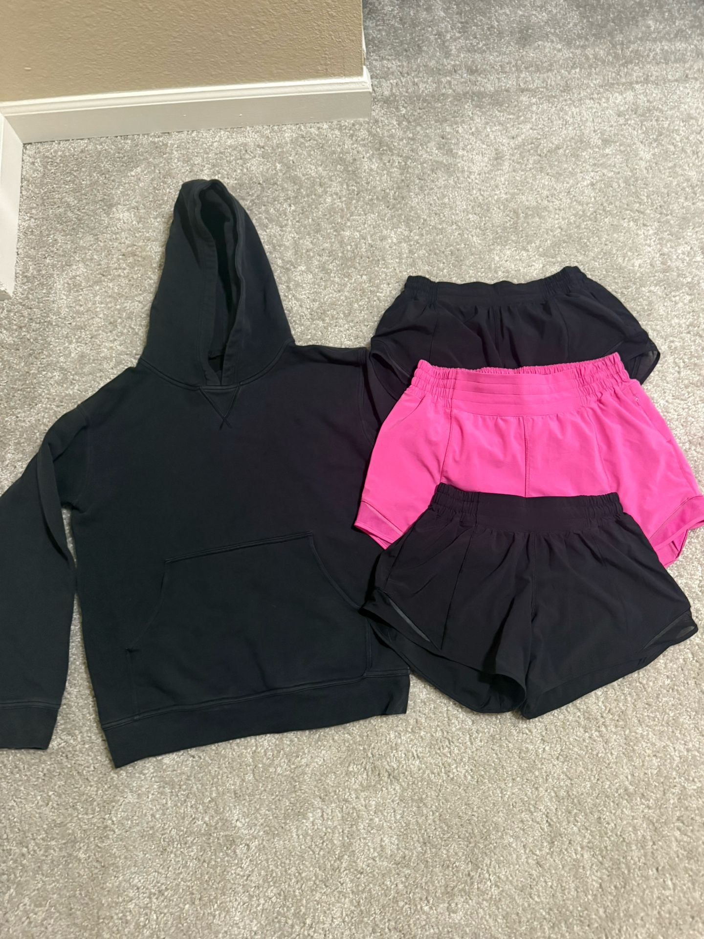 Lululemon Sweatshirt And Shorts