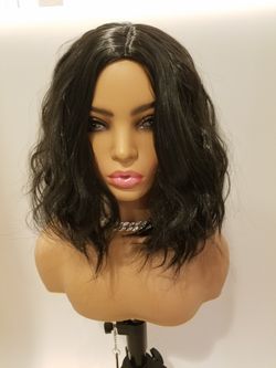 Short Black Wavy Wig