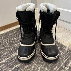 Sorel Women’s Size 8 Snow Boots