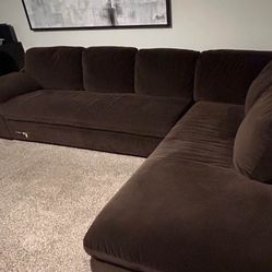 Beautiful Elegant Upscale Lux Brown Sectional sofa 
