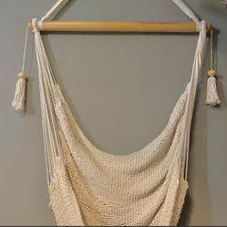  Handmade Hammock Swing - White Macrame Hanging Chair - Indoor & Outdoor
