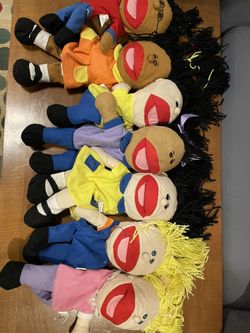 11 Puppet Show Dolls! 