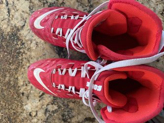 Size 8 Nike Football Cletes