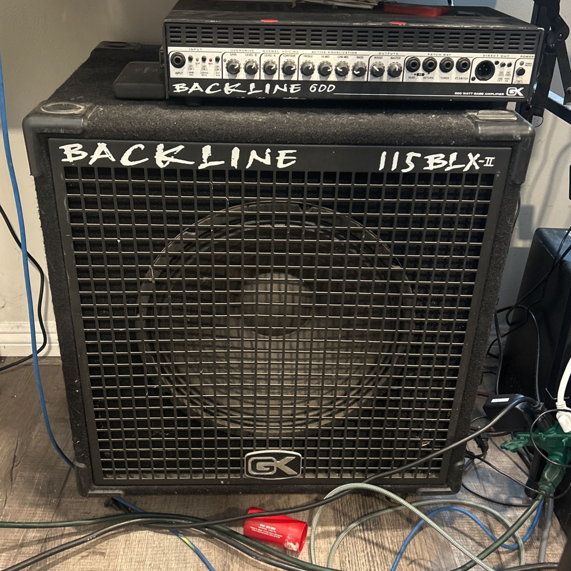 Bass Amp Backline 115 Blx With Backline 600 Bass Head