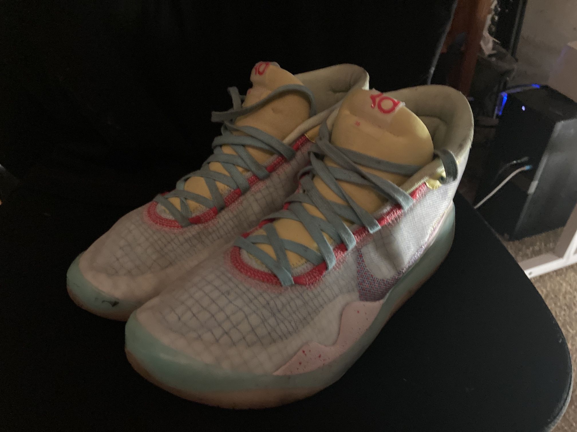kevin durant peach jam sneaker nike zom