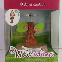 American Girl Willie Wishers Doll Stand 