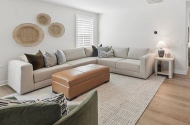 Crate & Barrel Oceanside 3-Piece L-Shaped Sectional – Champagne