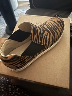 Tiger Shoes 9.5