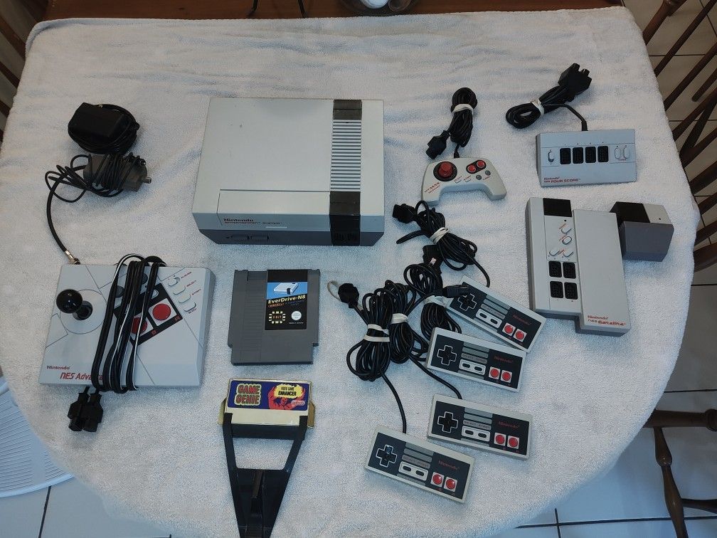 Nintendo NES With Extra's New 72 Pin Connecter