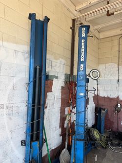 7000lbs SHOP CAR LIFT BEN PEARSON