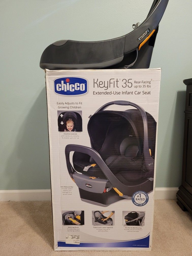 Chicco Keyfit 35 Infant Car Seat with 2 Bases