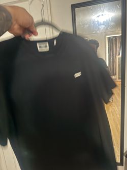 Kith Plain Black Tshirt sz Large