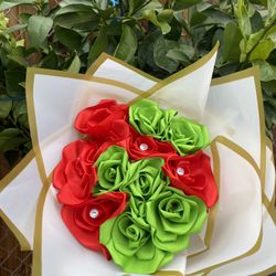 Christmas colors eternal roses