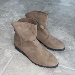 Ankle boots 