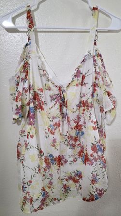 Women's Shirts Size Large