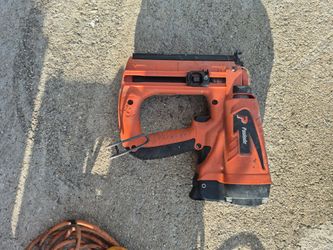 Lithium Ion Broad Nailer