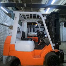 LOW HOURS Toyota Forklift For Sale 