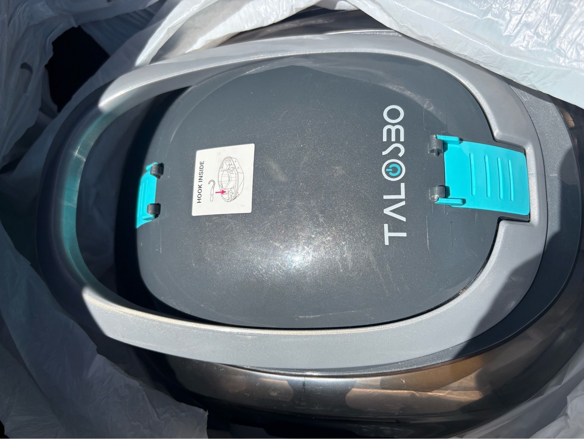 Robotic pool cleaner
