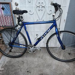 Trek 7300 Bike With Lock