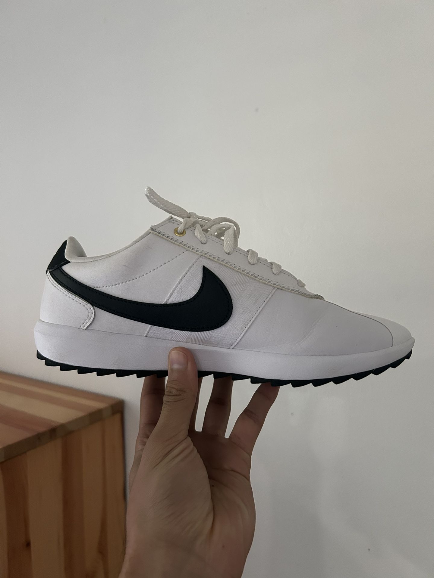 Nike Womens Cortez Golf Shoes – White/Black – Size 7.5 – No Box