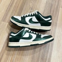 Nike Dunks