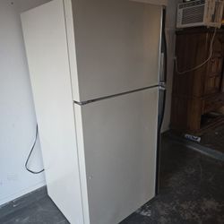 Refrigerator/Freezer 