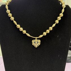 Hermoso Collar Tipo Gargantilla De Chapa De Oro Con Virgen 