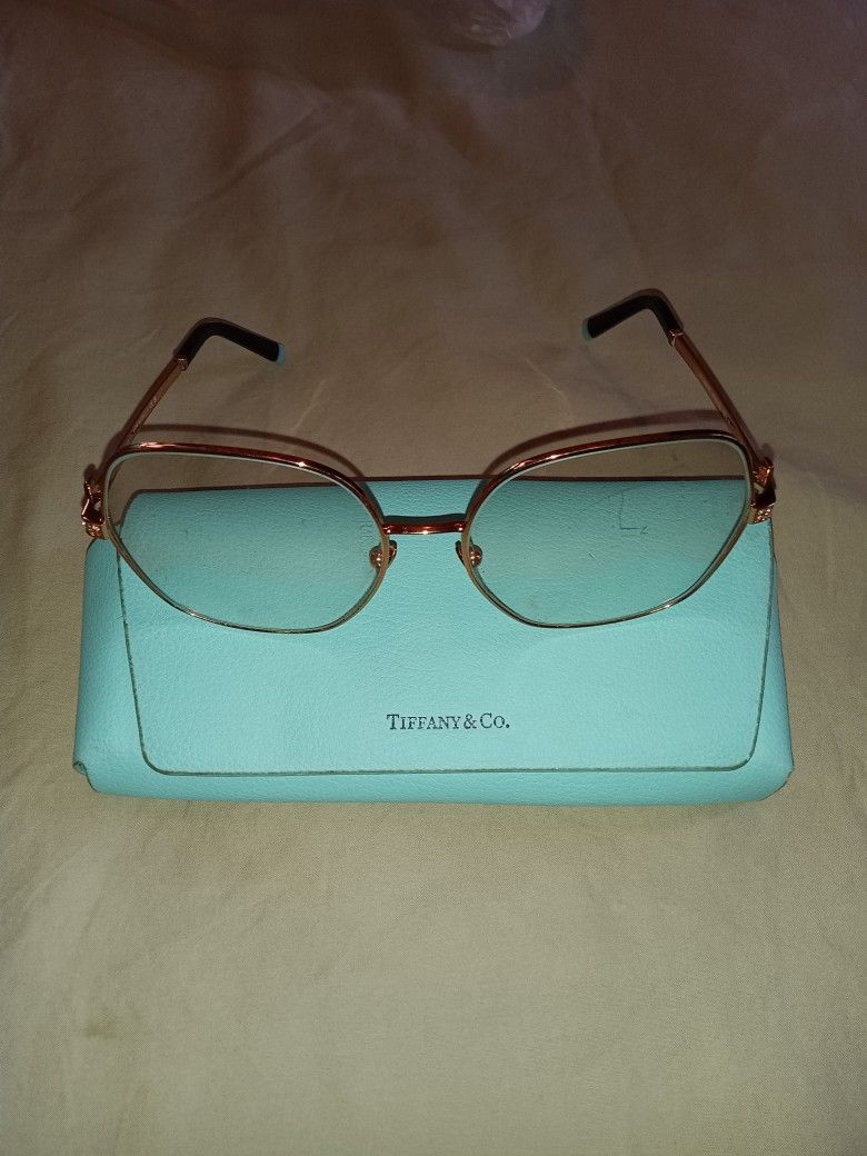 TIFFANY SUNGLASSES WITH CASE/MAKE OFFER