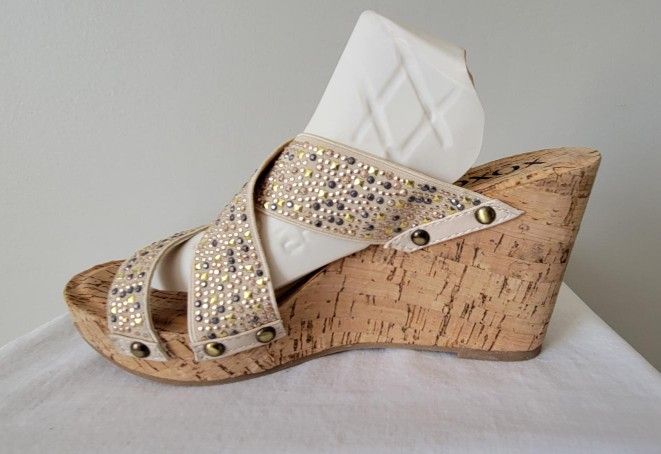 XOXO Women's Belicia Stud Wedge Sandals, Size 8