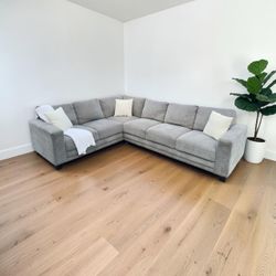 FREE DELIVERY! 🚚 Ashley Furniture Sectional