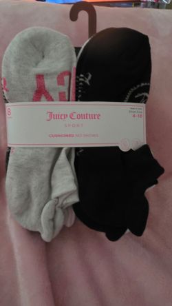 Juicy Couture Cushioned No Show Socks  8 pairs