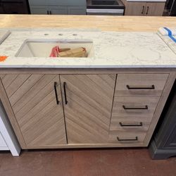 Huckleberry 42 in. Single Sink Weathered Tan Bath Vanity with White Engineered Marble Top