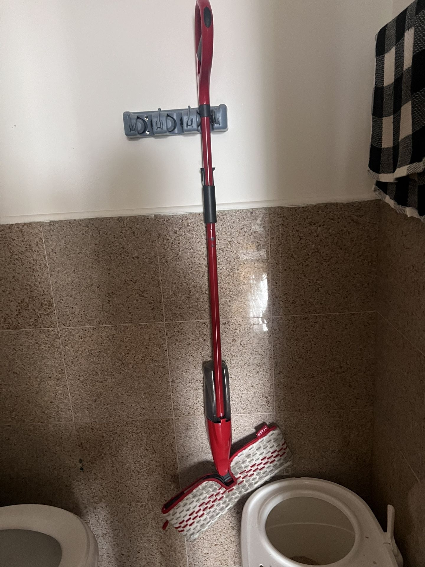 O-Cedar Spray Mop