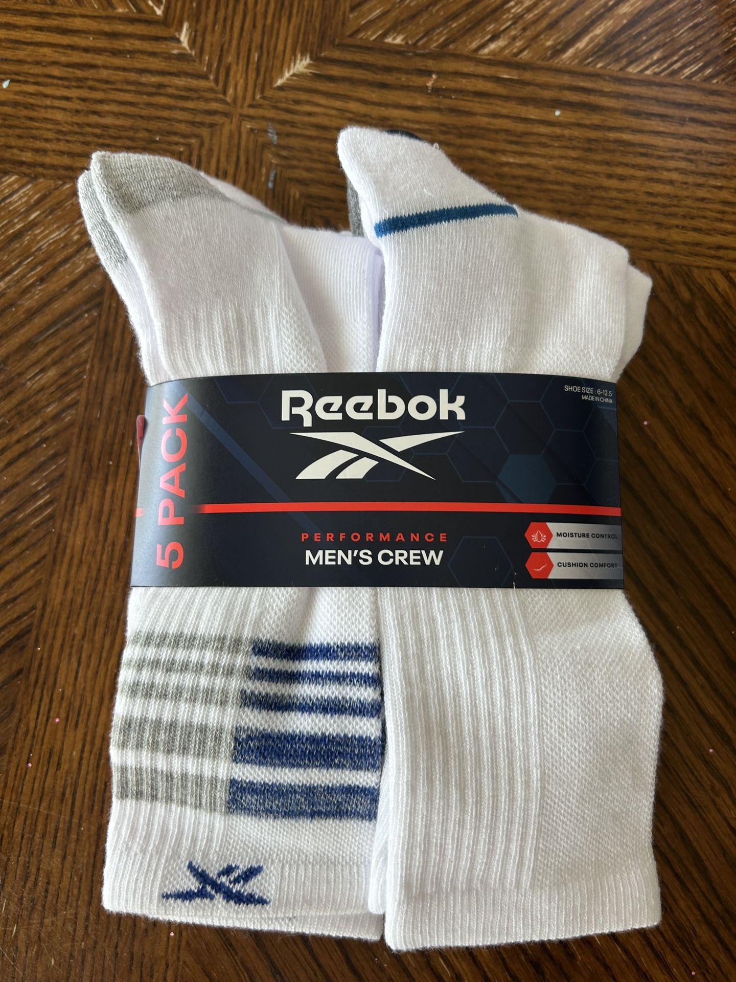 NWT Reebok men’s performance crew socks 5 pairs