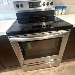 Frigidaire Electric Range