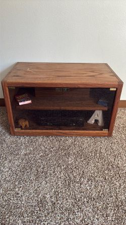 mid-century modern style laminate media console