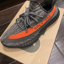 Yeezy 350 V2