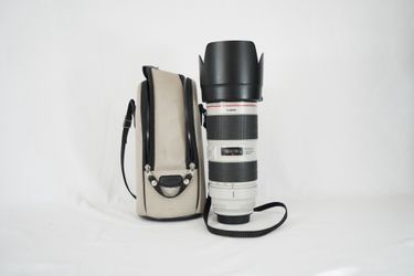 Canon EF 70-200mm F2.8 L IS USM lens