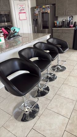 black barstools