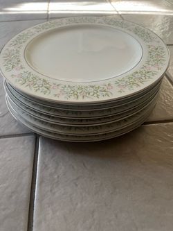 Vintage Taihei dinner plates w pink & green floral flowers approx 10” round set of (7)