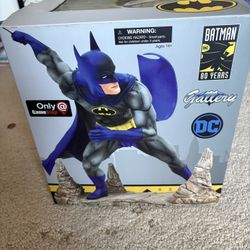 Classic Batman Figurine 