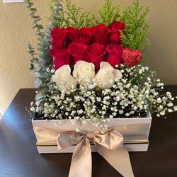 Valentines Rose Box AVAILABLE 