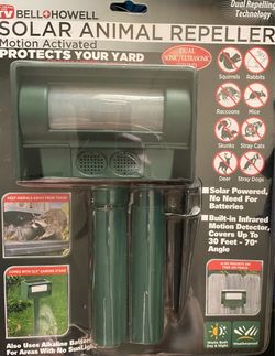 Bell+Howell Solar Animal Repeller - New in box