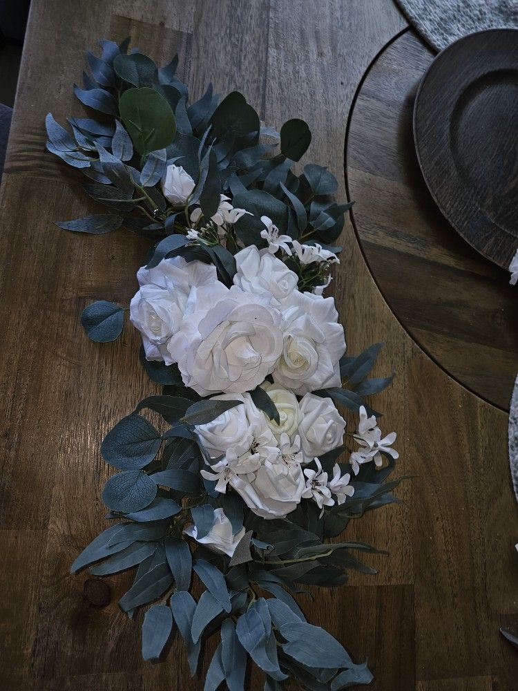 6 Ring With Flowes And And Flower For Arch