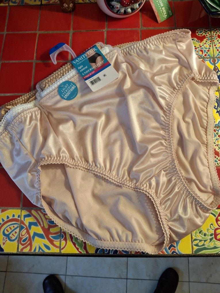 Vanity Fair Women's 5X Hi-Cut Underwear 3 Pak Sz 12 Light Control Undershapers NEW 4 AVAILABLE