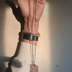 18 Yellow Gold Necklace 