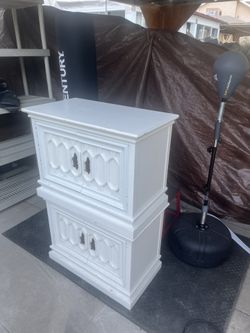 Nightstand,night Stand,furniture,antique,vintage Furniture,vintage Nightstand,vintage table,desk Lamp,side Table