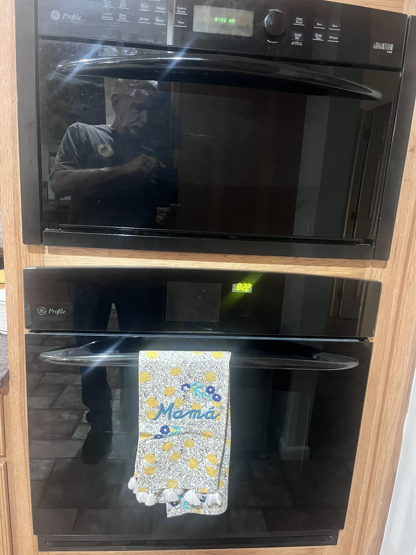 G E Profile BuildIn Oven ,built in Microwave And Stove Top