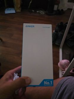 Anker Flat Plug Power Strip 300J
